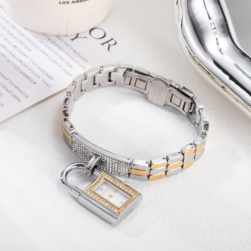 Concave shaped lock head brace - Luxury Watch Strap ulasan dan harga