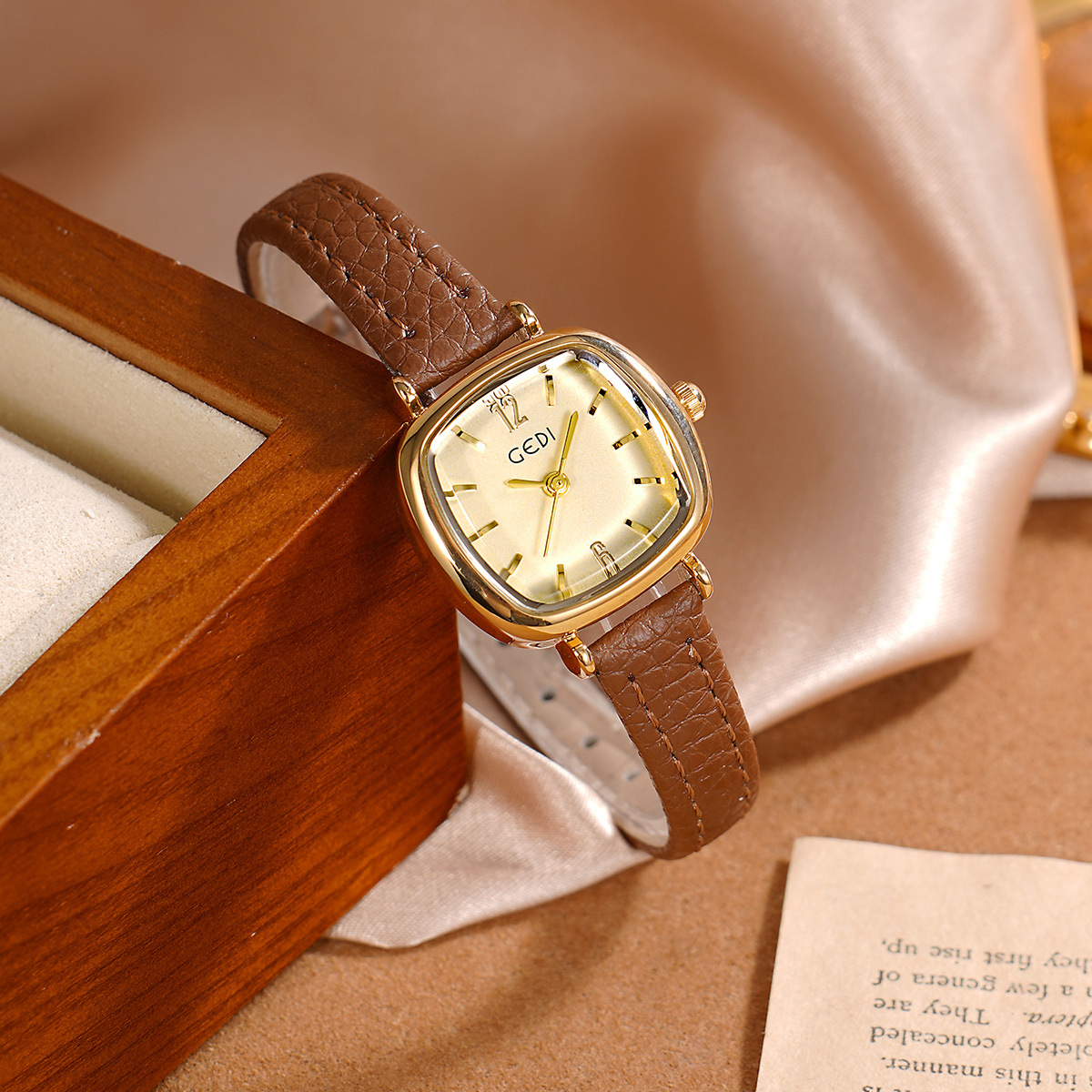 UTHAI 61018 CQ490 Simplicity,  - Luxury Watch Value ulasan dan harga